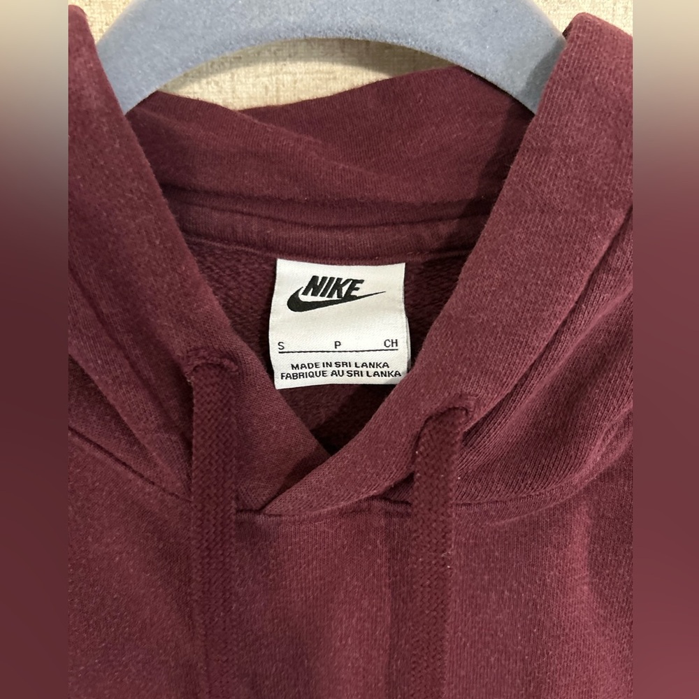 Nike Maroon Pullover Hoodie - Picture 2 of 4
